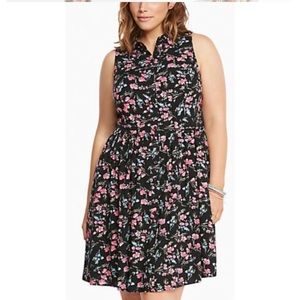 Torrid Black floral rayon button up size 2x